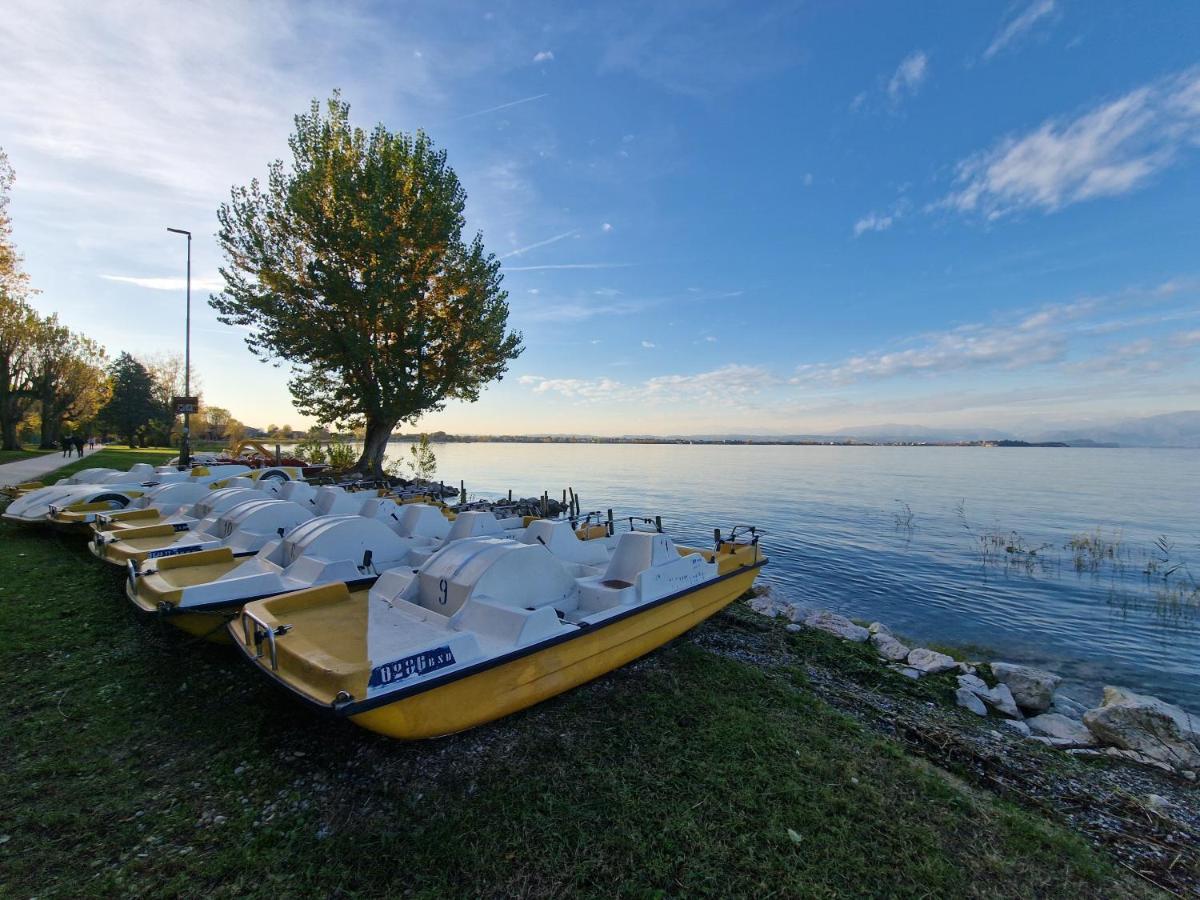 Casa Vittoria Sirmione Punta Gro Con Piscina Διαμέρισμα Εξωτερικό φωτογραφία
