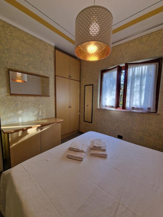 Casa Vittoria Sirmione Punta Gro Con Piscina Διαμέρισμα Εξωτερικό φωτογραφία